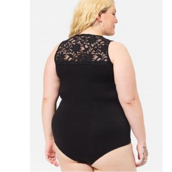 Torrid deep black Super Soft Lace Sweetheart Bodysuit - Picture 2 of 9